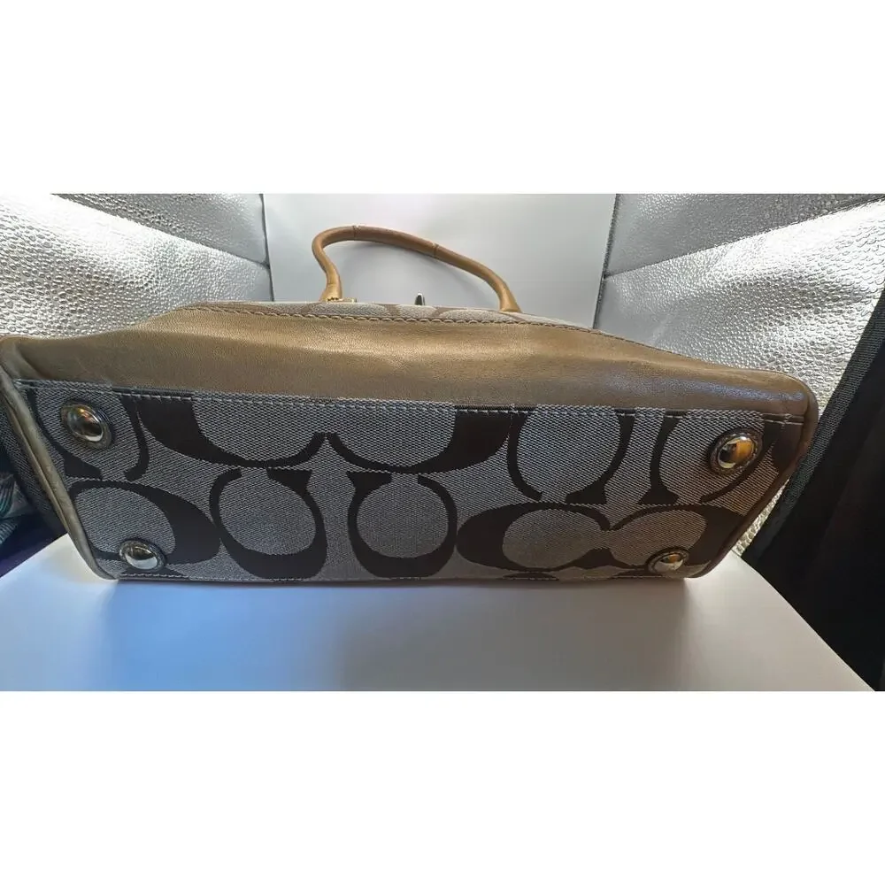 Vintage Coach Hampton Madeline signature Satchel